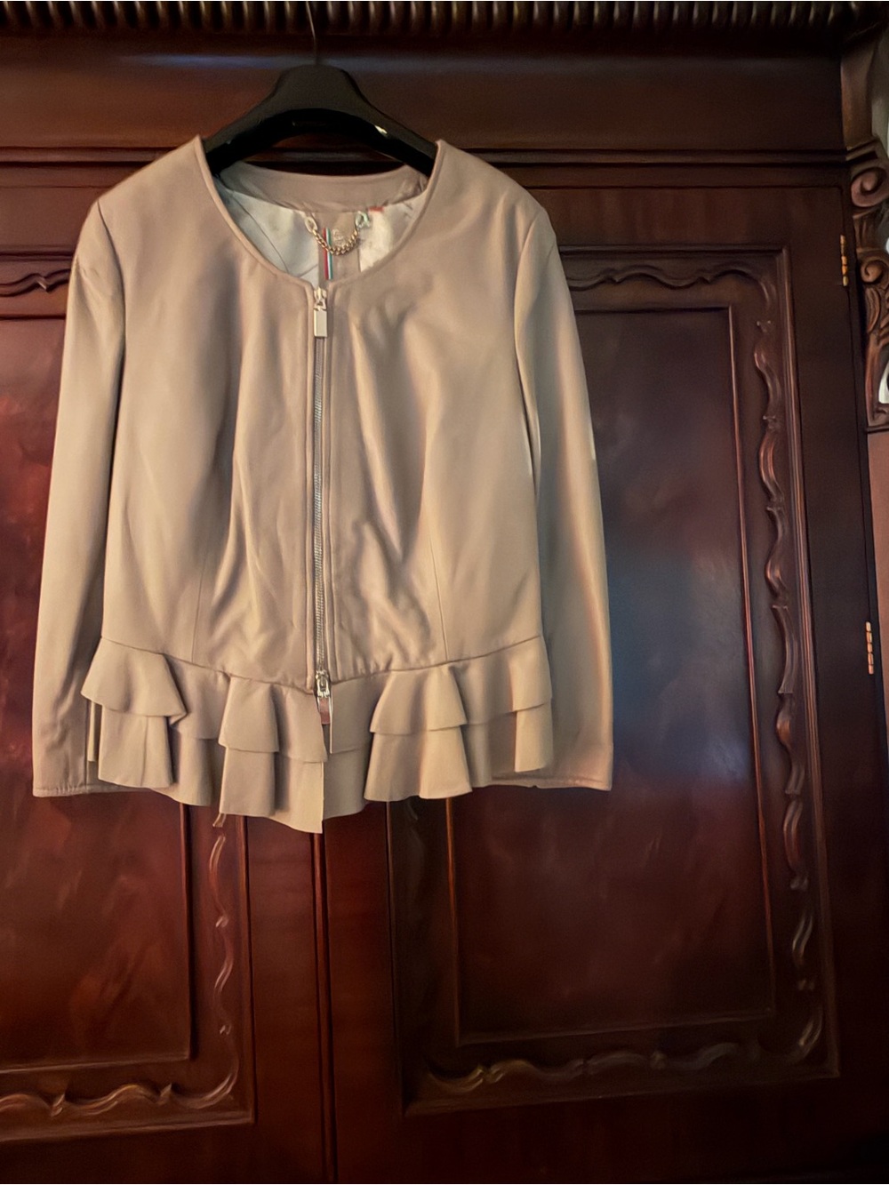 Women's Taupe Ruffle-Hem Zip Jacket